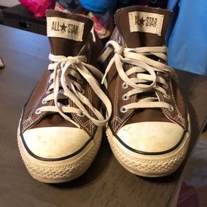Men's converse All Stars size 10